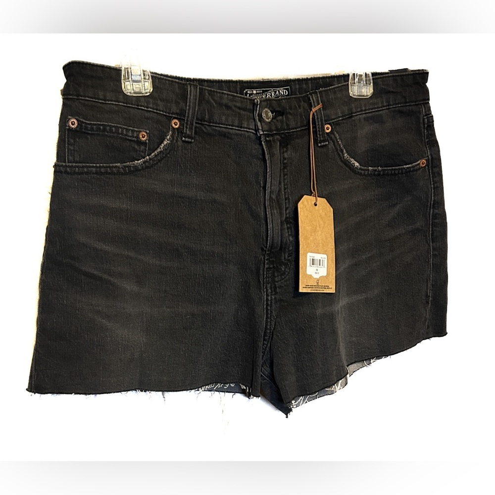 Lucky Brand Lucky Pins Shorts in Valley View. Size 14/32. NWT